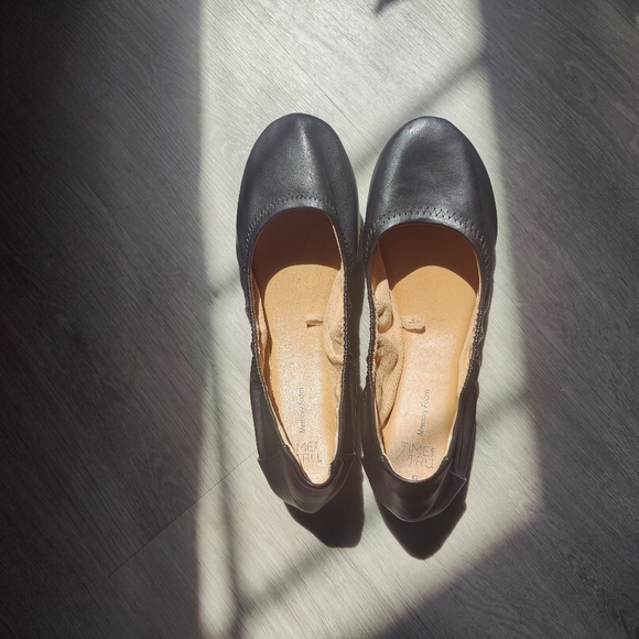 🎈5/$25 NWOT Time and Tru Scrunch Ballet Flats size 9 - Black, Faux Leather - Picture 2 of 4